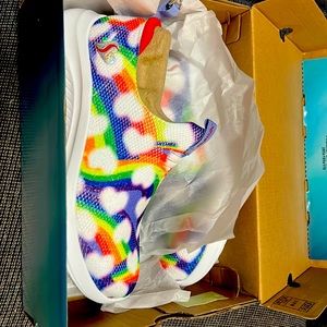 Skechers Stretch Fir Memory Foam Size 4.5 youth.  Brand new in box.